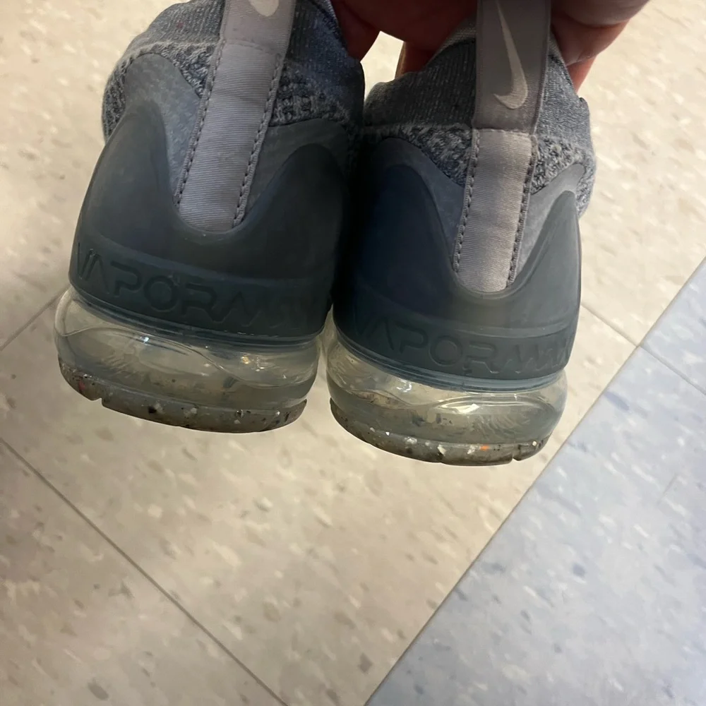 Nike Air‎ Gray VaporMax 2021 Sz. 11